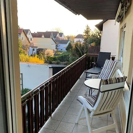 Apartament Cozy - 2 Br, Spacious Kitchen, Balcony, Location